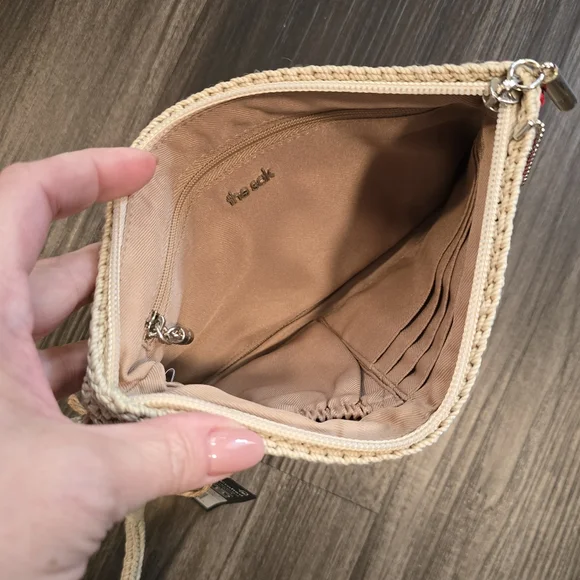 NWT THE SAK Vita Crochet Wristlet, Beach Stripe - Picture 9 of 10